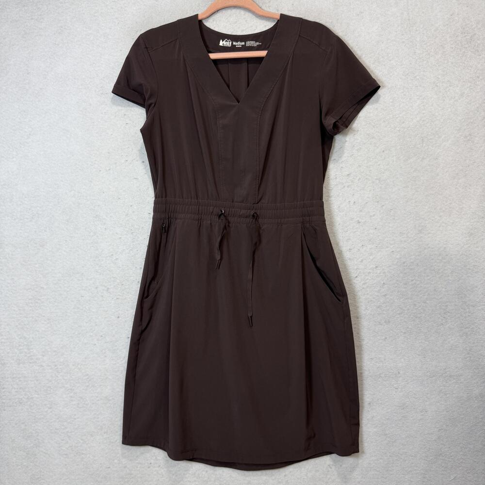 REI Co-op Dress Womens Medium Brown Short Sleeve V Neck A Line Travel Pockets